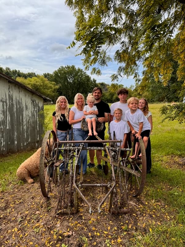 Taylor and the T's Turf Care family